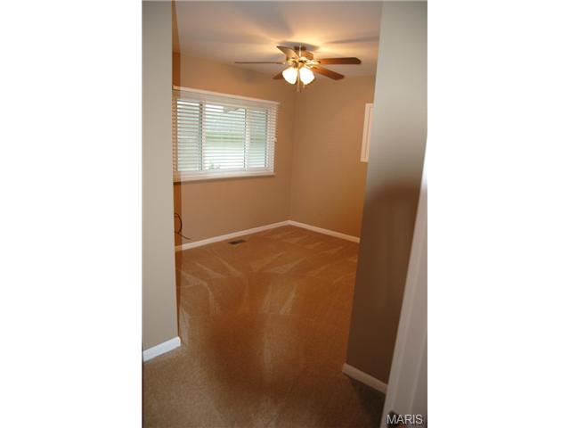 129 Smith Dr, Ballwin, MO 63011 photo 15