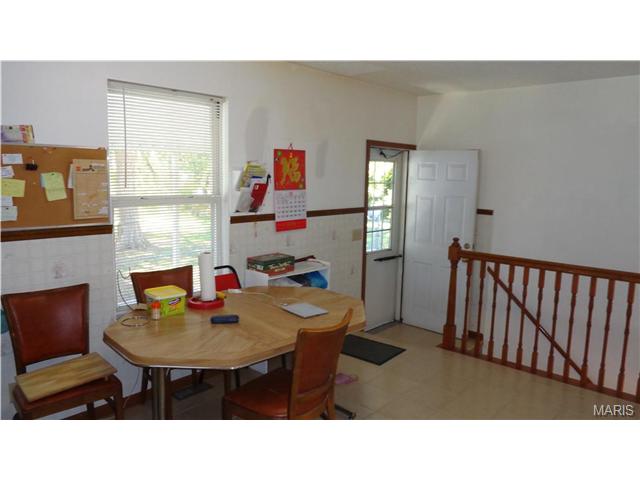 4005 Jane Ave, Saint Ann, MO 63074 photo 8