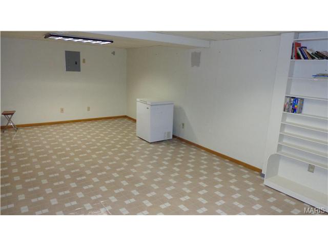 4005 Jane Ave, Saint Ann, MO 63074 photo 18
