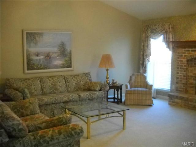 1148 Ivy Point Dr, O'fallon, MO 63366 photo 6