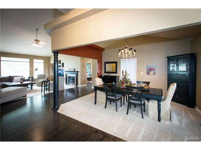 762 Vista Glen Ct, Eureka, MO 63025 photo 2