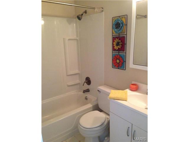 407 Fire Tree, O'fallon, MO 63368 photo 9