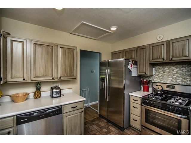 236 Dennison Dr, Ballwin, MO 63021 photo 8