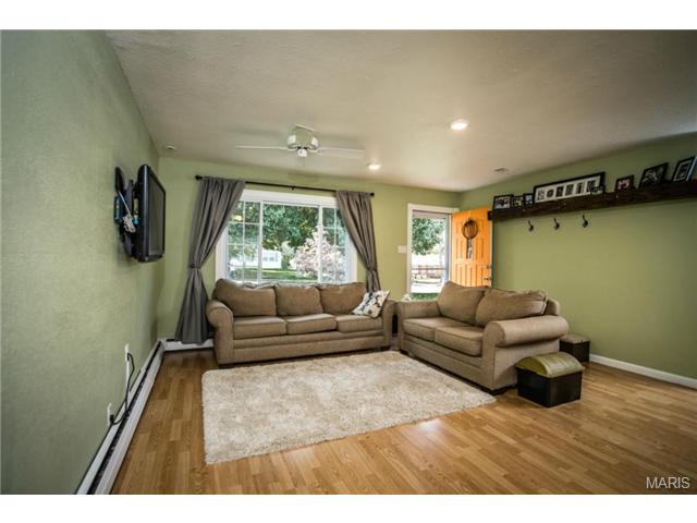 236 Dennison Dr, Ballwin, MO 63021 photo 3