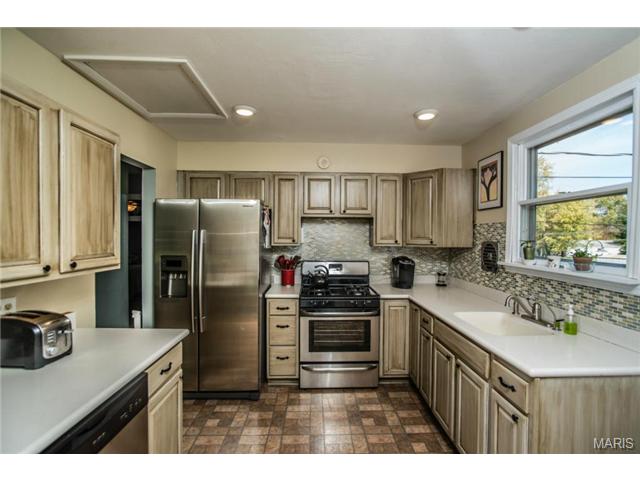 236 Dennison Dr, Ballwin, MO 63021 photo 7