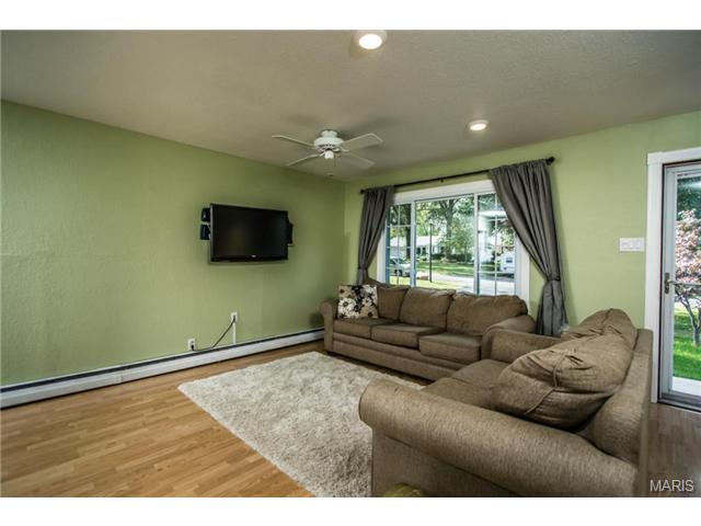 236 Dennison Dr, Ballwin, MO 63021 photo 4