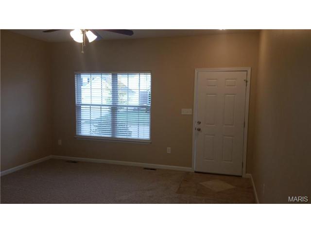 220 Spring Borough, O'fallon, MO 63368 photo 3