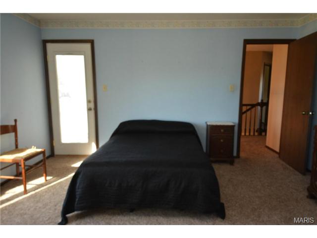 12021 Clichy Ln, Bridgeton, MO 63044 photo 18