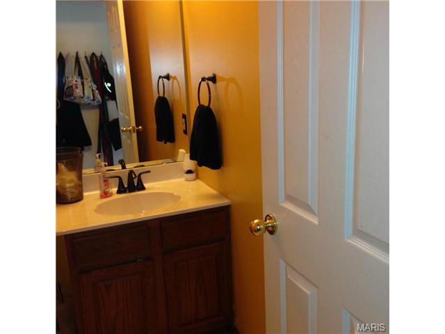 2210 May Wine Ln, O'fallon, MO 63368 photo 18