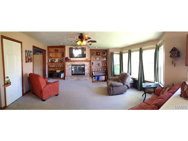 2210 May Wine Ln, O'fallon, MO 63368 photo 2