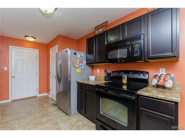 310 Wild Oak Dr, O'fallon, MO 63368 photo 5