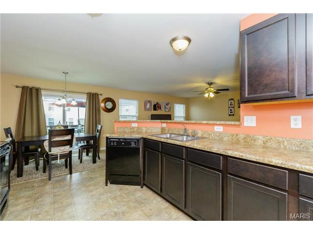 310 Wild Oak Dr, O'fallon, MO 63368 photo 7