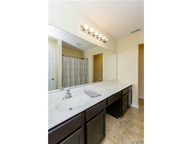 310 Wild Oak Dr, O'fallon, MO 63368 photo 13