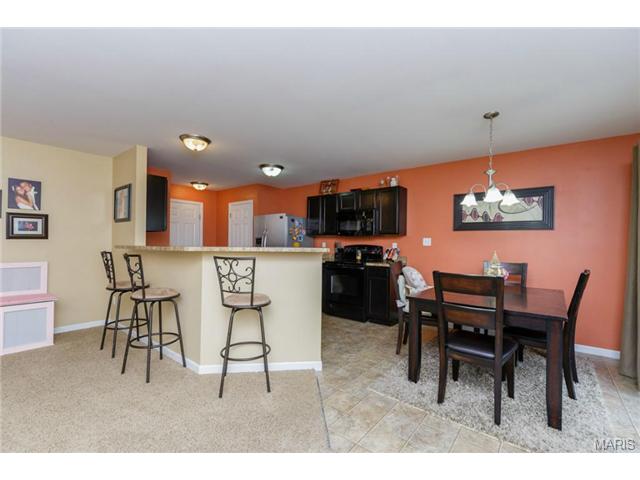 310 Wild Oak Dr, O'fallon, MO 63368 photo 4