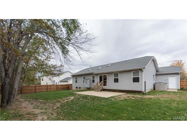 514 Duke William Ct, O'fallon, MO 63366 photo 29