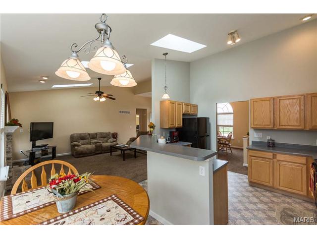 514 Duke William Ct, O'fallon, MO 63366 photo 14
