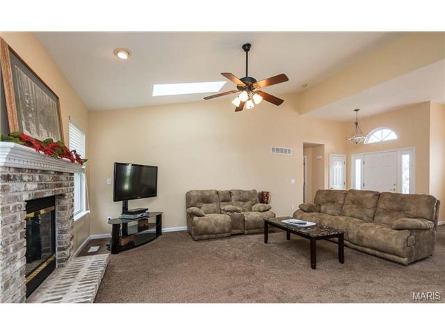 514 Duke William Ct, O'fallon, MO 63366 photo 6