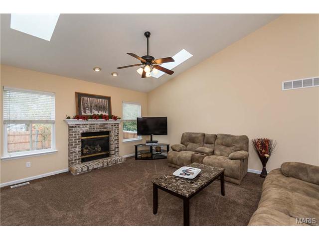 514 Duke William Ct, O'fallon, MO 63366 photo 5