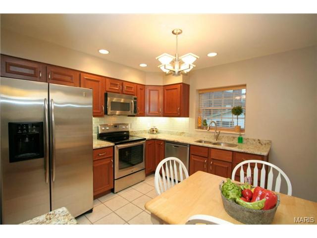 6933 Plainview Ave, Saint Louis, MO 63109 photo 7