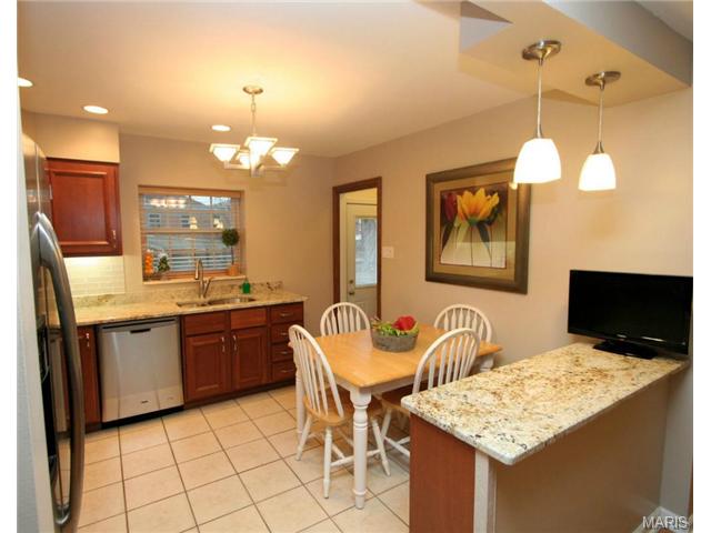 6933 Plainview Ave, Saint Louis, MO 63109 photo 9