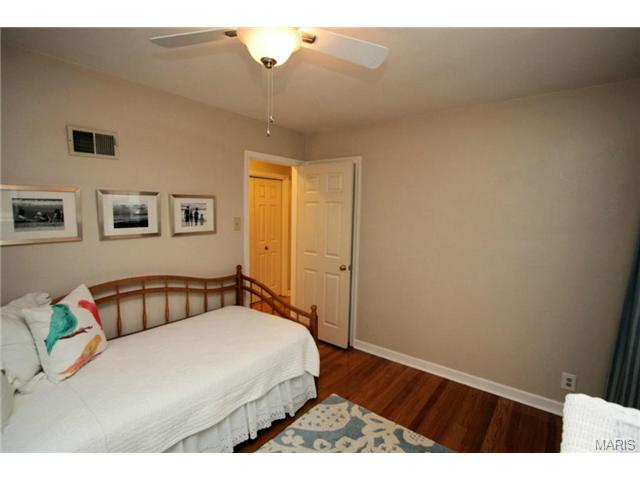 6933 Plainview Ave, Saint Louis, MO 63109 photo 22