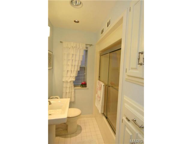 6933 Plainview Ave, Saint Louis, MO 63109 photo 24