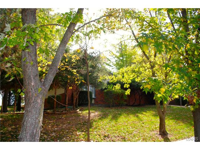 626 Spring Meadows Dr, Ballwin, MO 63011 photo 1