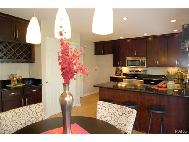 2308 Barrett Pl, Ballwin, MO 63021 photo 17