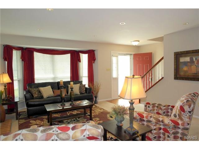 2308 Barrett Pl, Ballwin, MO 63021 photo 6