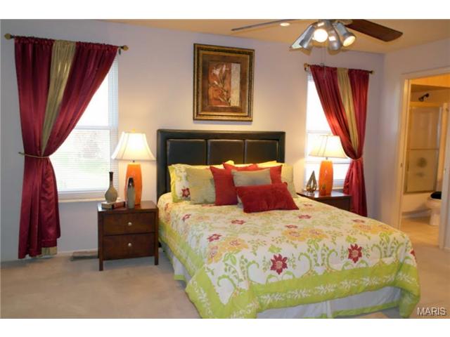 2308 Barrett Pl, Ballwin, MO 63021 photo 23