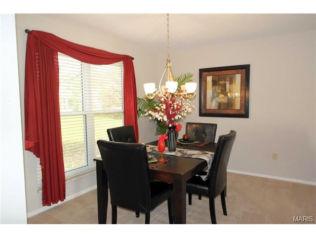 2308 Barrett Pl, Ballwin, MO 63021 photo 12