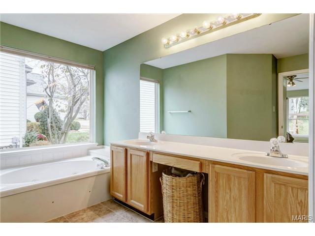 149 Brighthurst, Chesterfield, MO 63005 photo 19