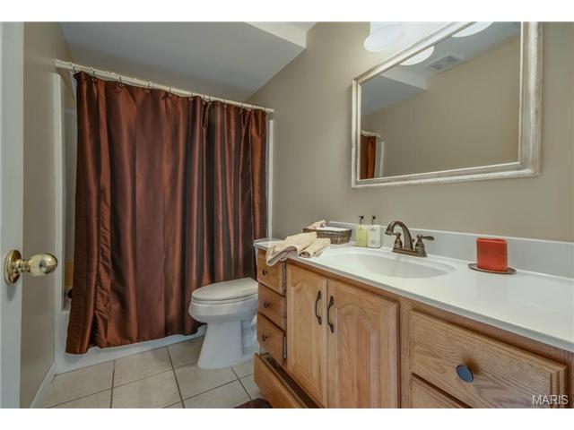 431 Valley Mnr, Ballwin, MO 63021 photo 34