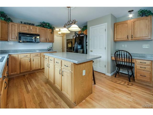 431 Valley Mnr, Ballwin, MO 63021 photo 17