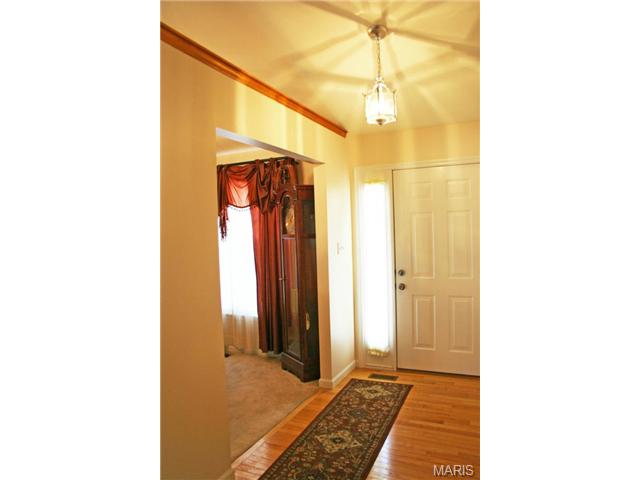 749 Longfellow Cir, O'fallon, MO 63366 photo 7