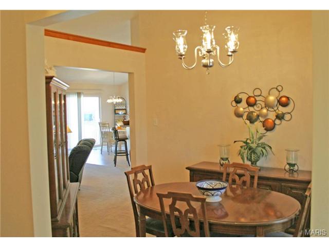749 Longfellow Cir, O'fallon, MO 63366 photo 6
