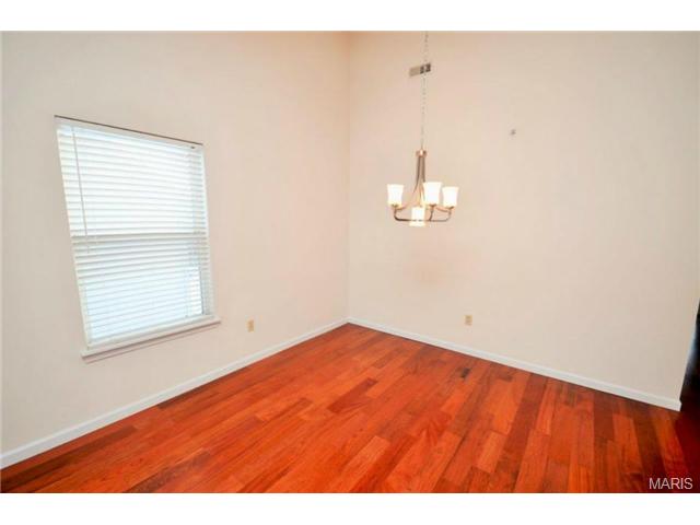 54 Timber Oaks Trl, O'fallon, MO 63368 photo 5