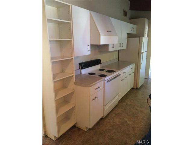 417 Glyn Cagny, Ballwin, MO 63021 photo 6