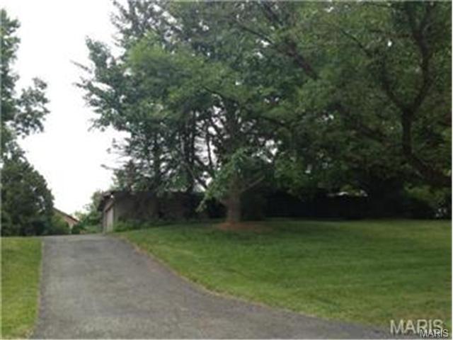 417 Glyn Cagny, Ballwin, MO 63021 photo 1