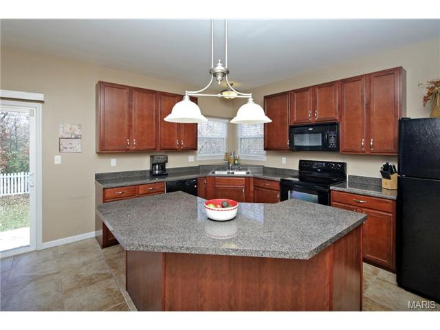 544 Springhurst Pkwy, O'fallon, MO 63368 photo 7