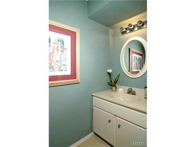 1021 Pocono, Ballwin, MO 63021 photo 13