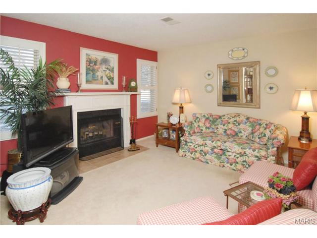 1021 Pocono, Ballwin, MO 63021 photo 4