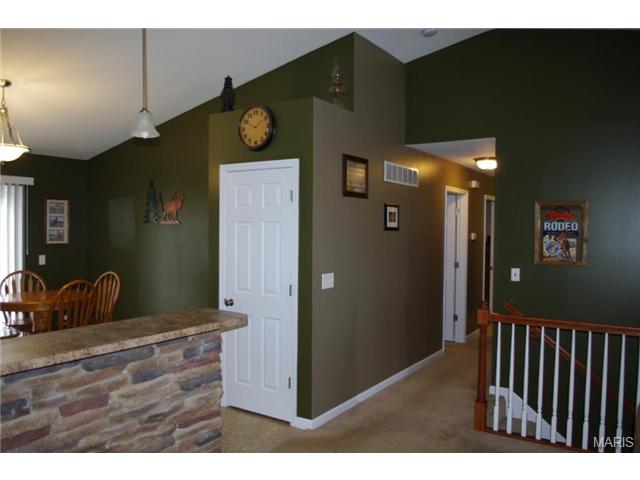 609 Lazy River Ct, O'fallon, MO 63366 photo 9