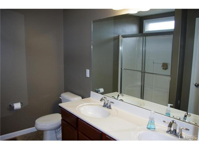 609 Lazy River Ct, O'fallon, MO 63366 photo 18