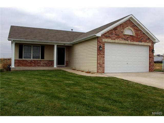 609 Lazy River Ct, O'fallon, MO 63366 photo 2