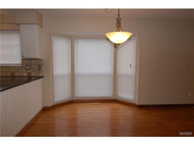 362 Carriage Trail Ct, O'fallon, MO 63368 photo 11