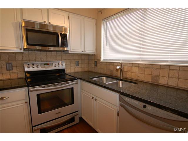 362 Carriage Trail Ct, O'fallon, MO 63368 photo 12
