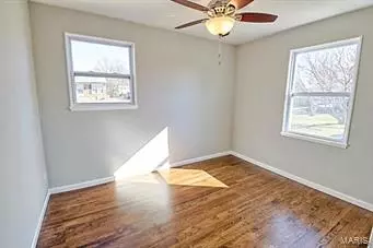 7430 Sharp Ave, Saint Louis, MO 63116 photo 12