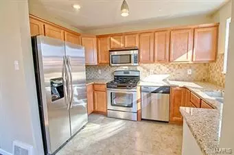 7430 Sharp Ave, Saint Louis, MO 63116 photo 9