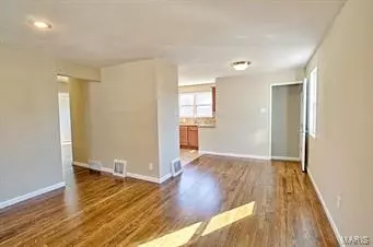 7430 Sharp Ave, Saint Louis, MO 63116 photo 6